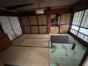 茅野市泉野、中古一戸建ての画像です