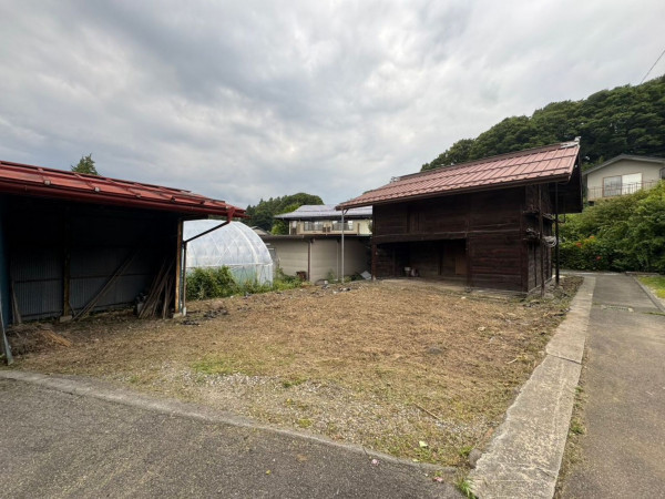 茅野市泉野、中古一戸建ての画像です