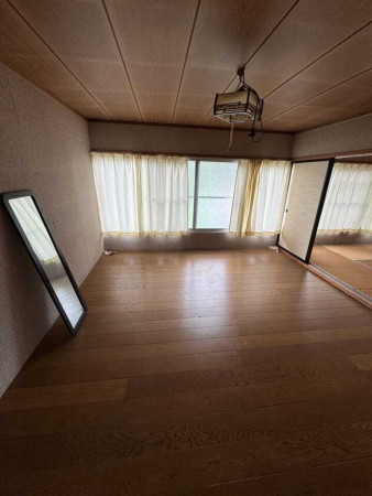茅野市泉野、中古一戸建ての画像です