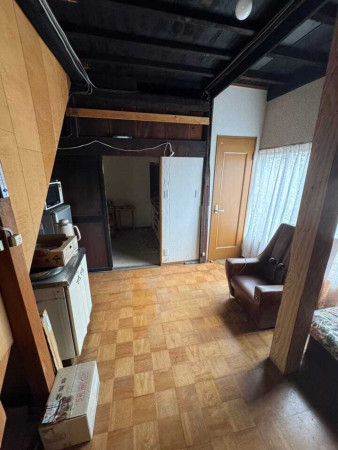 茅野市泉野、中古一戸建ての画像です