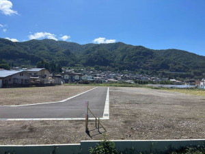 諏訪市、土地の画像です