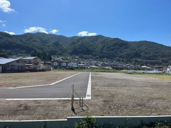 諏訪市、土地の画像です