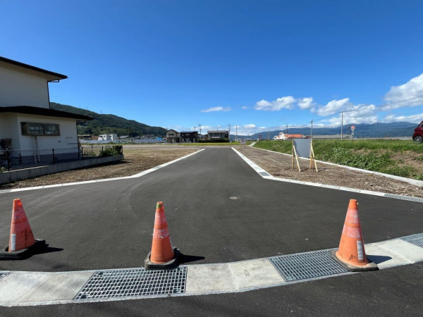 諏訪市、土地の画像です