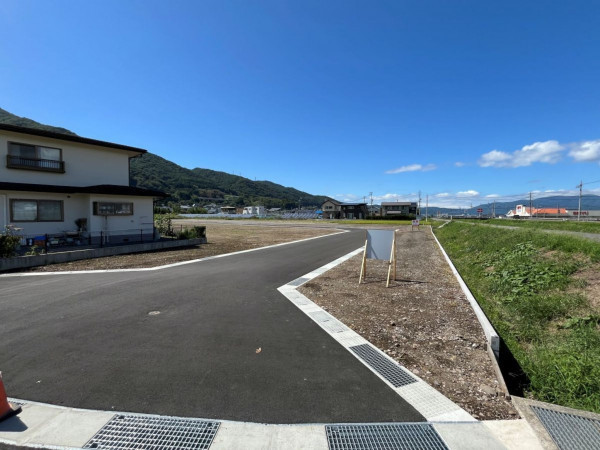 諏訪市、土地の画像です