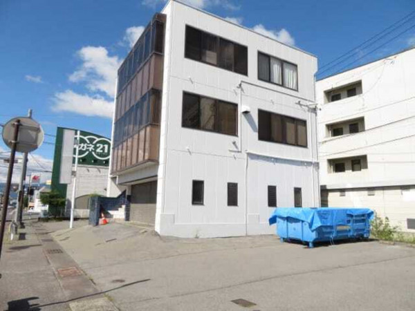 諏訪市、中古一戸建ての画像です