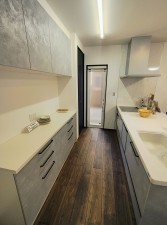 鯖江市水落町、新築一戸建てのキッチン画像です