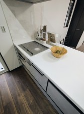 鯖江市水落町、新築一戸建てのキッチン画像です