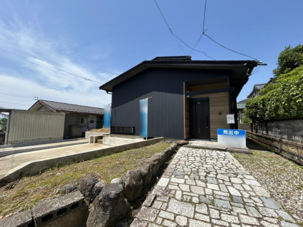 鯖江市入町、中古一戸建ての画像です