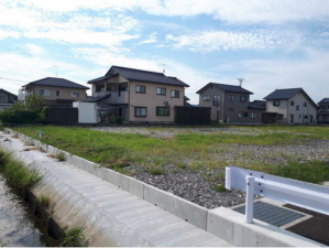 鯖江市平井町、土地の画像です