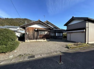 鯖江市戸口町、中古一戸建ての画像です