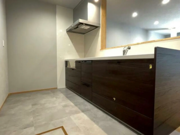 鯖江市御幸町、中古一戸建ての画像です