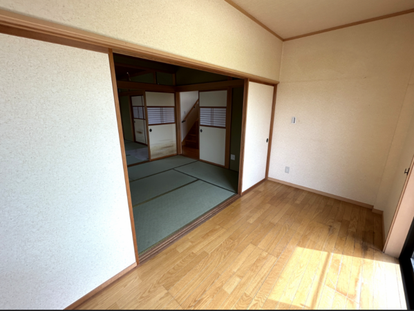 鯖江市平井町、中古一戸建ての画像です