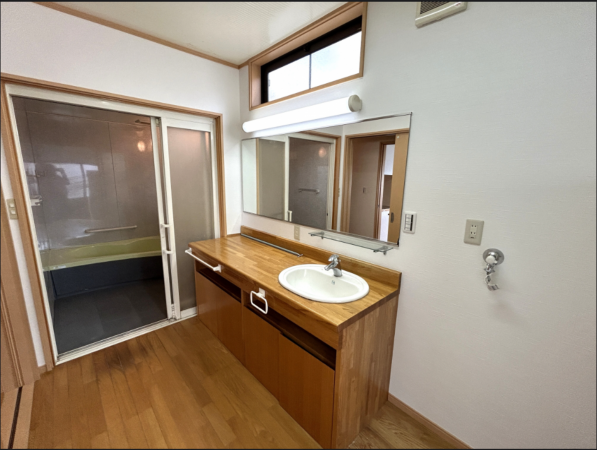 鯖江市平井町、中古一戸建ての画像です