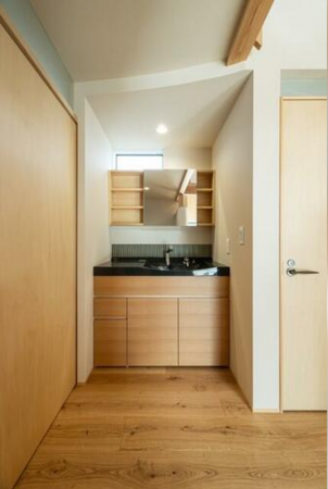 鯖江市中野町、中古一戸建ての画像です