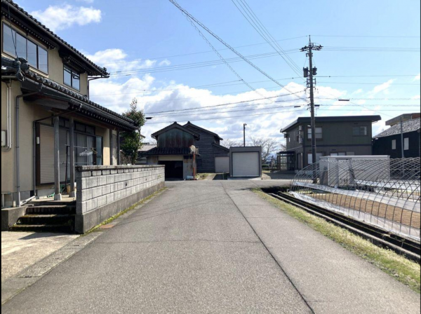 鯖江市平井町、中古一戸建ての画像です