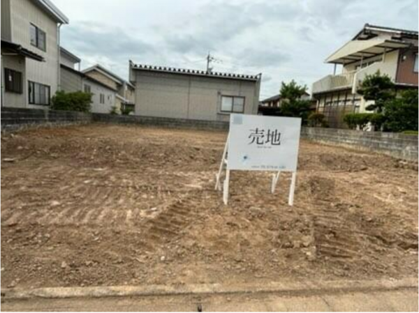 鯖江市御幸町、土地の画像です