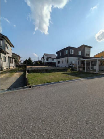鯖江市東鯖江、土地の画像です