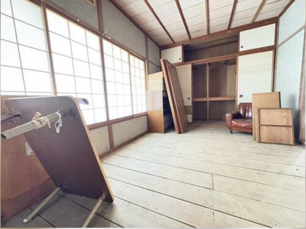 鯖江市西大井町、中古一戸建ての画像です