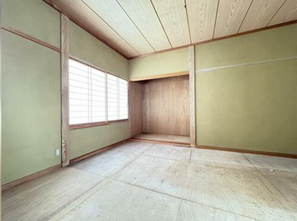 鯖江市西大井町、中古一戸建ての画像です