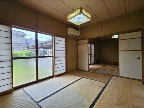 鯖江市下野田町、中古一戸建ての画像です