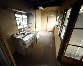 越前市深草、中古一戸建ての画像です