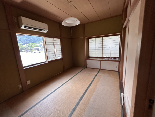 越前市粟田部町、中古一戸建ての画像です