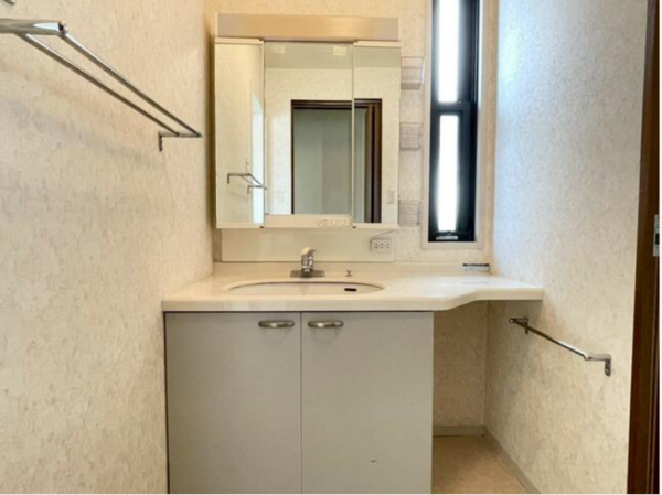 鯖江市橋立町、中古一戸建ての画像です