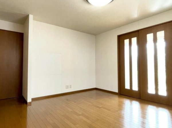 鯖江市橋立町、中古一戸建ての画像です