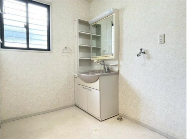 鯖江市橋立町、中古一戸建ての画像です