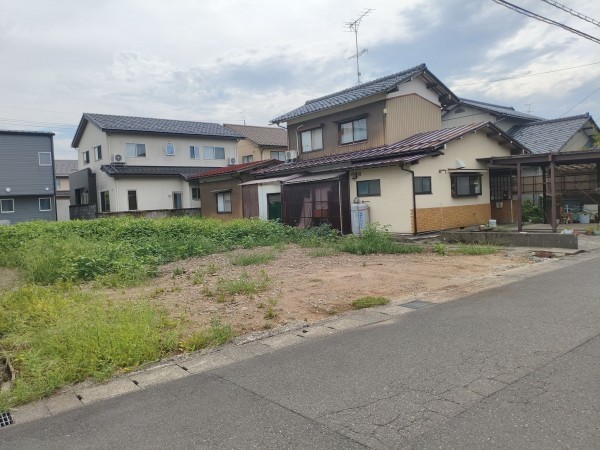鯖江市住吉町、土地の画像です