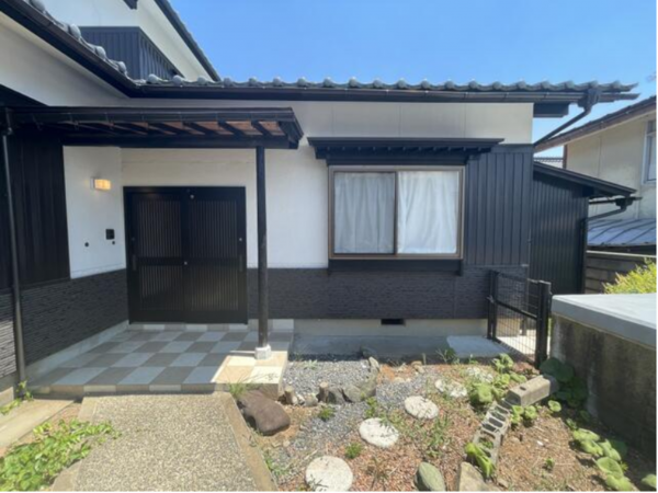 鯖江市入町、中古一戸建ての画像です