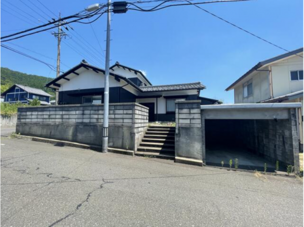 鯖江市入町、中古一戸建ての画像です