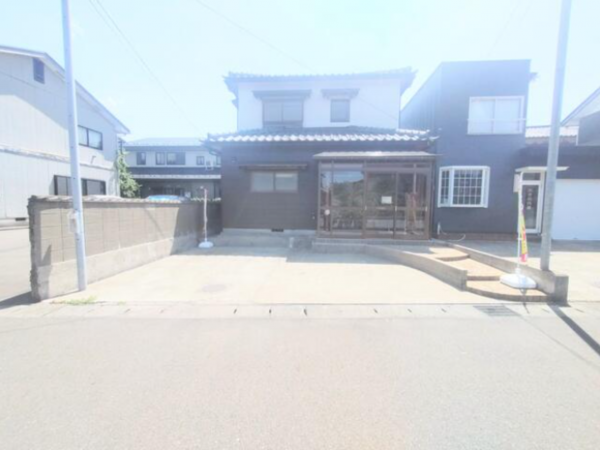 福井市三郎丸、中古一戸建ての画像です