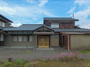越前市五分市町、中古一戸建ての画像です