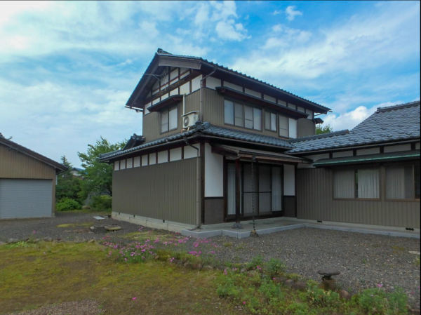 越前市五分市町、中古一戸建ての画像です