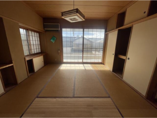 鯖江市新横江、中古一戸建ての画像です