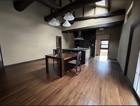 鯖江市下司町、中古一戸建ての画像です