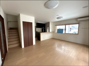 鯖江市定次町、中古一戸建ての画像です