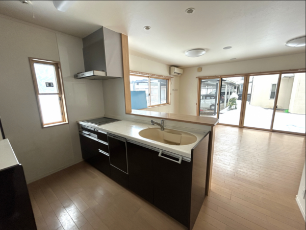 鯖江市定次町、中古一戸建ての画像です