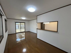 鯖江市上氏家町、中古一戸建ての画像です