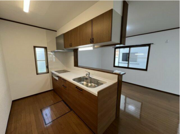 鯖江市上氏家町、中古一戸建ての画像です