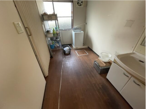 鯖江市水落町、中古一戸建ての画像です