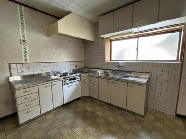 越前市四郎丸町、中古一戸建ての画像です