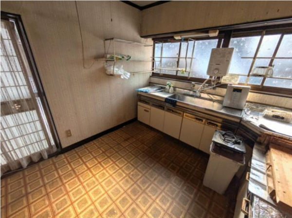 越前市粟田部町、中古一戸建ての画像です