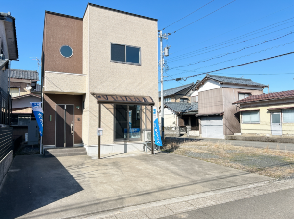 鯖江市上鯖江、中古一戸建ての画像です