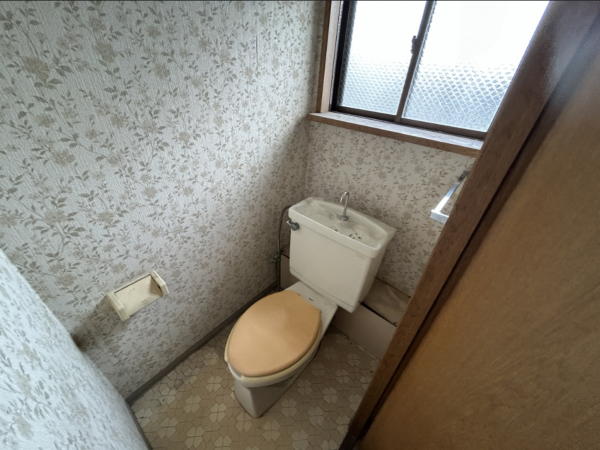 鯖江市つつじケ丘町、中古一戸建ての画像です