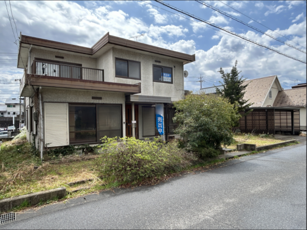 鯖江市つつじケ丘町、中古一戸建ての画像です