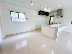 鯖江市御幸町、中古一戸建ての画像です