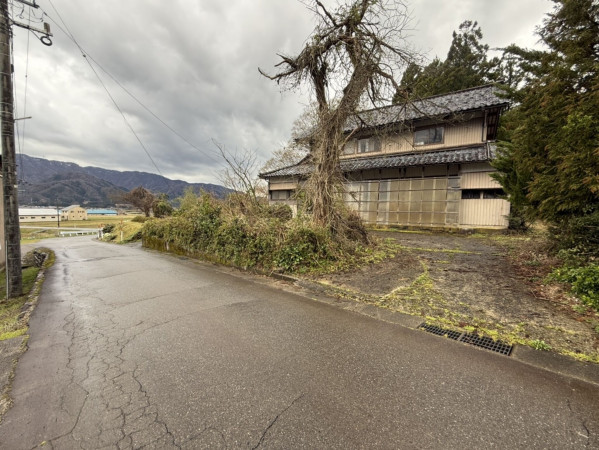 勝山市、中古一戸建ての画像です
