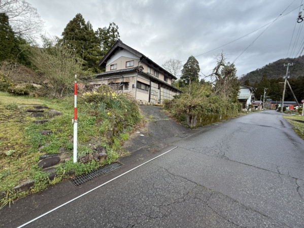勝山市、中古一戸建ての画像です